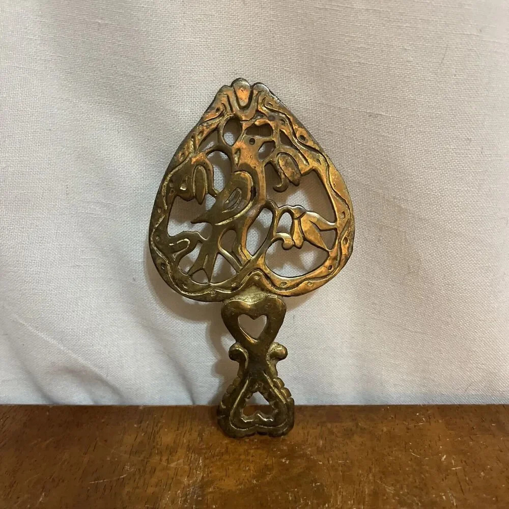 Vintage Antique Brass 6" 3 Footed Heart Bird‎ Design Gold Trivet Decoration